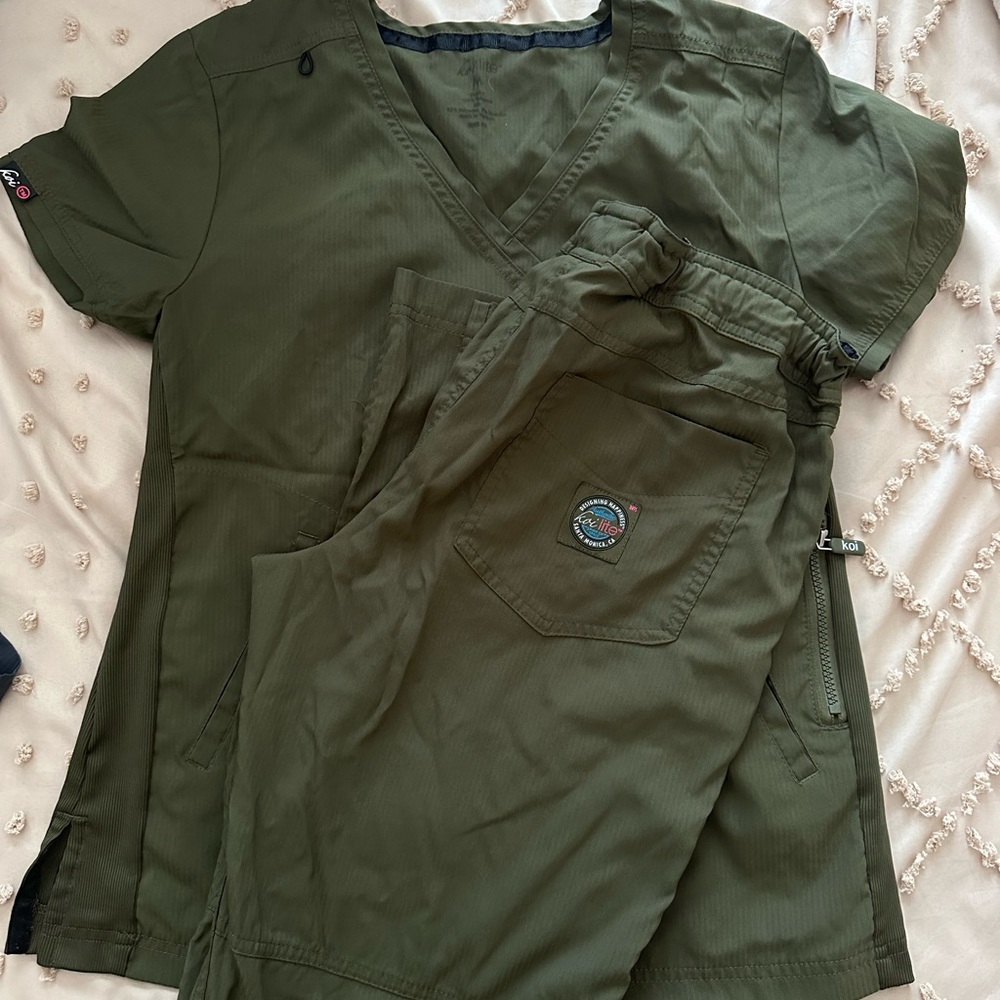 Koi scrub set